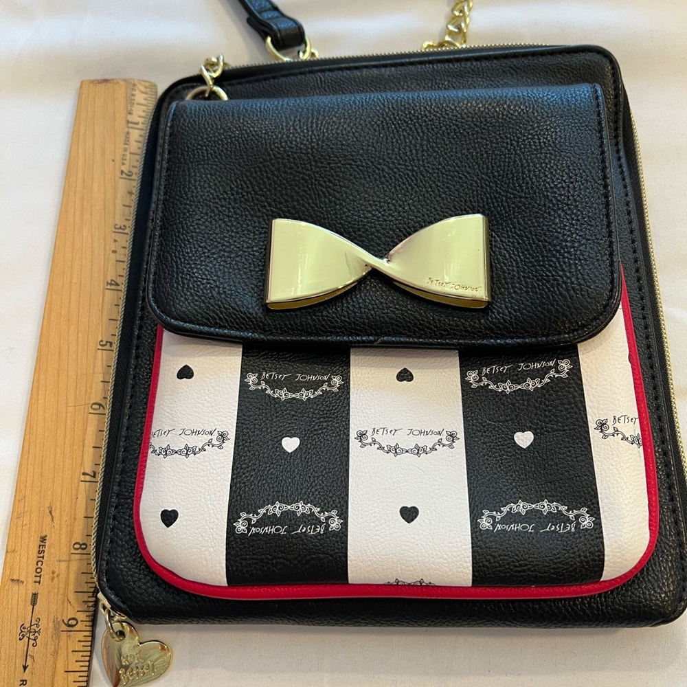 Betsy Johnson crossbody purse, black and white stripes